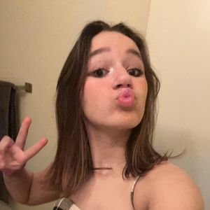 Meet your Posher, Camille